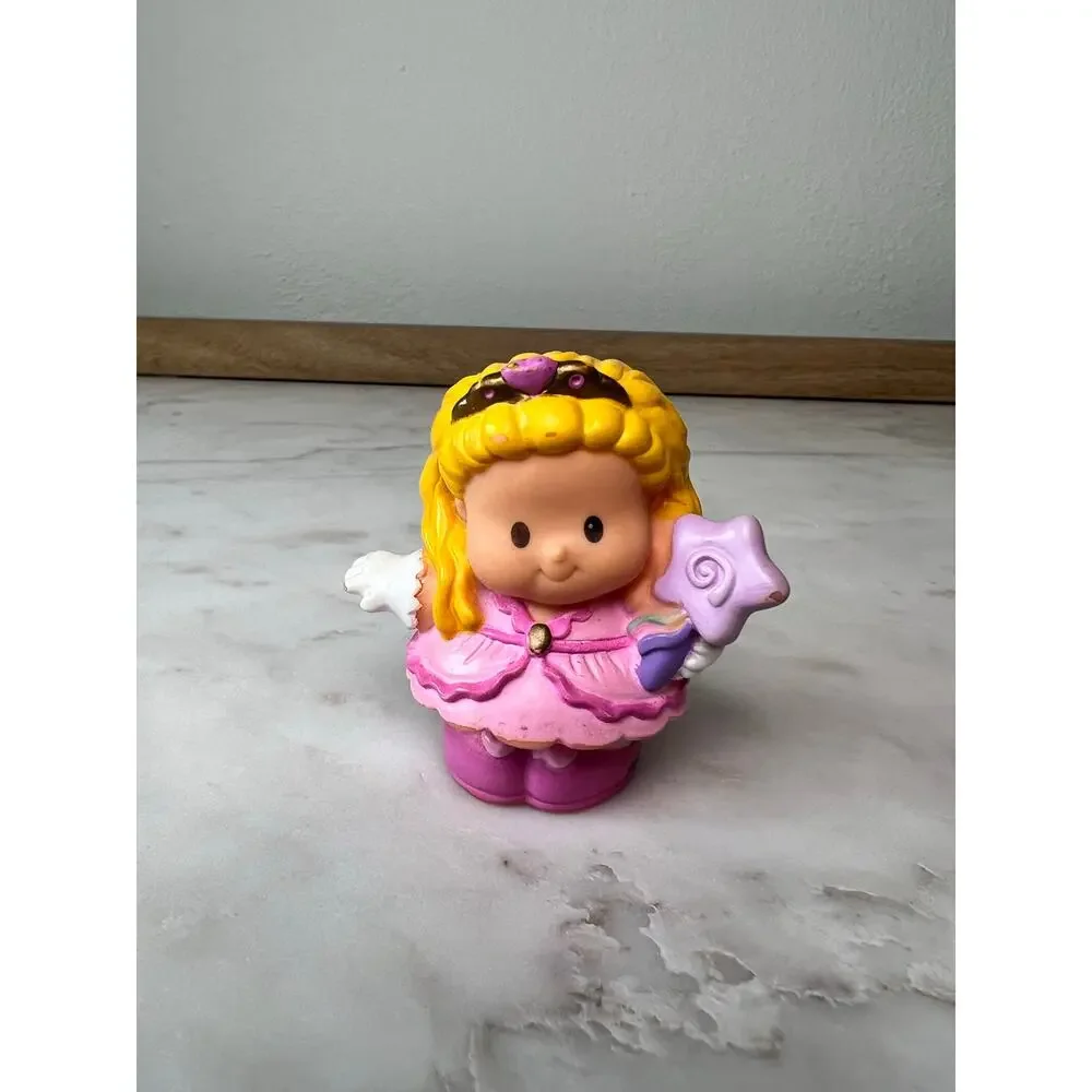 Fisher-Price Replacement Horse & Princess Sarah Lynn Figures Lil Kingdom Castle - Picture 3 of 10